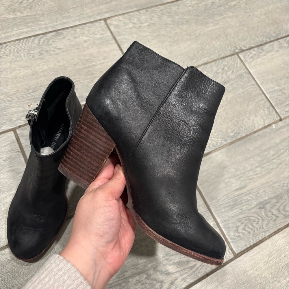 Gianni Binni Chellie Black Ankle Boots Size 7.5 - Picture 4 of 7